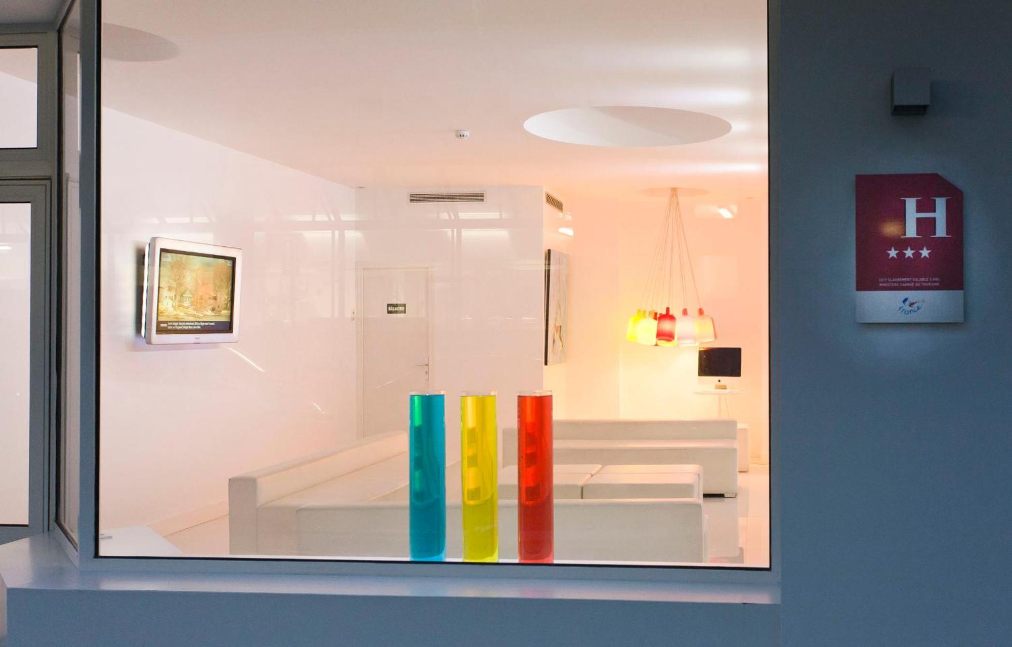 Color Design Hotel Paris Quarto foto
